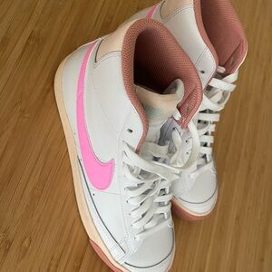 Nike Blazers, youth size 7, new - fit women size 8